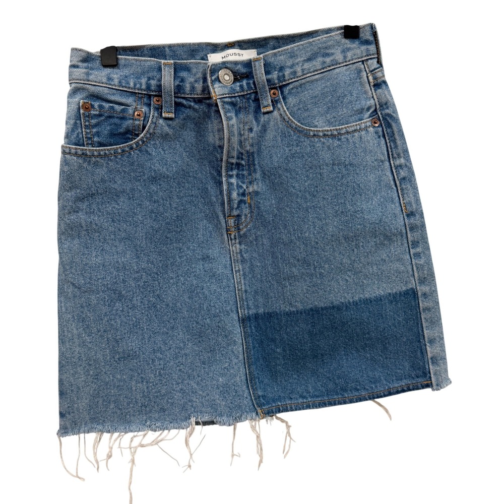 Moussy Vintage Blue Patchwork Denim Mini Skirt Raw Hem Size 1 0109SC11-3090
